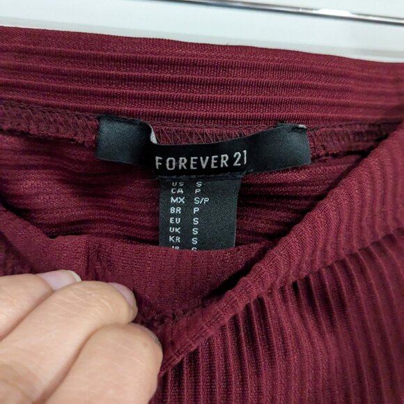 *3/$10* BNWT Forever 21 Ribbed Bodycon Mini Skirt Burgundy Size Small - Picture 3 of 4